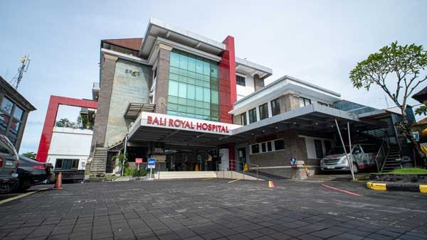 bali-royal-hospital-front